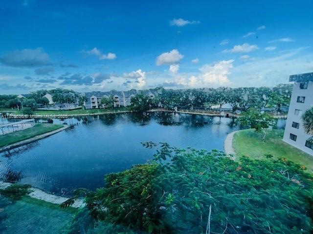 Foto principal - 8020 Hampton Blvd