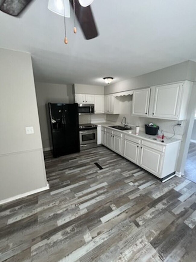 Foto del edificio - 3BR/1BA House- Coming Soon!