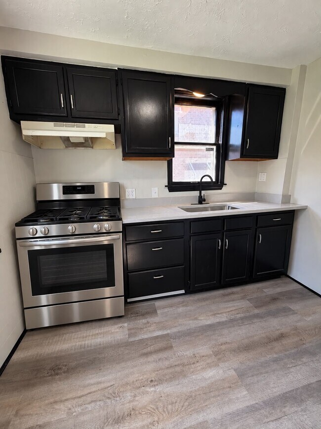 Foto del edificio - 5481 Dalewood Ave