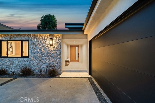 Foto del edificio - 5157 Woodley Ave