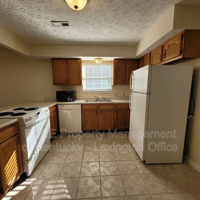 Foto del edificio - 1100 Horsemans Ln