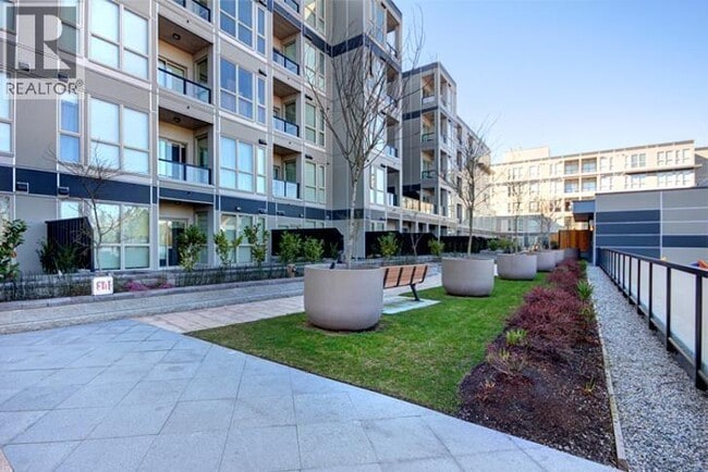 Building Photo - 4099 Stolberg St
