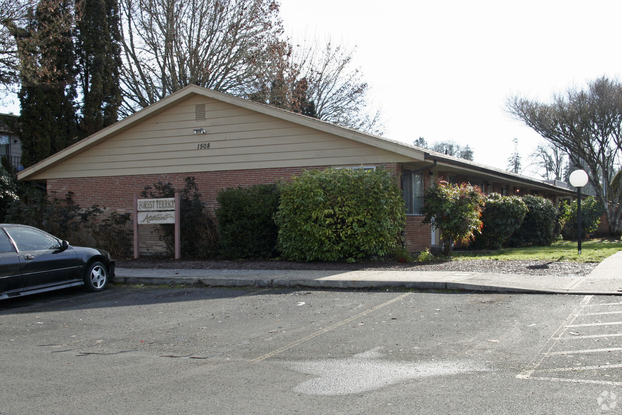 Building Photo - Forest Terrace Apartments