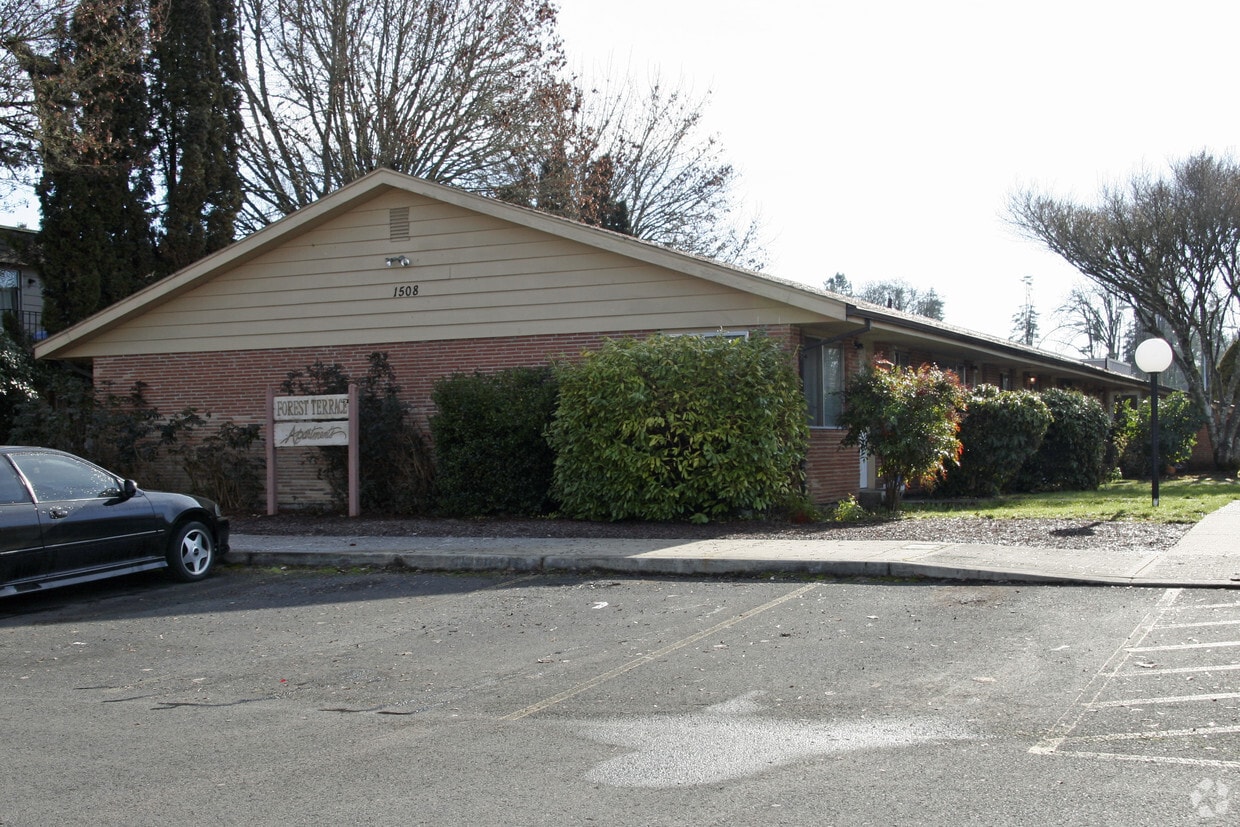 Building Photo - Forest Terrace