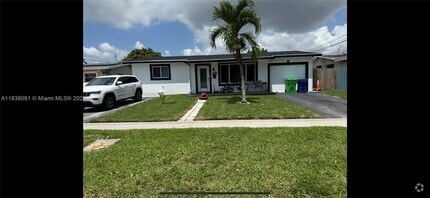 Building Photo - 2485 NW 84th Way