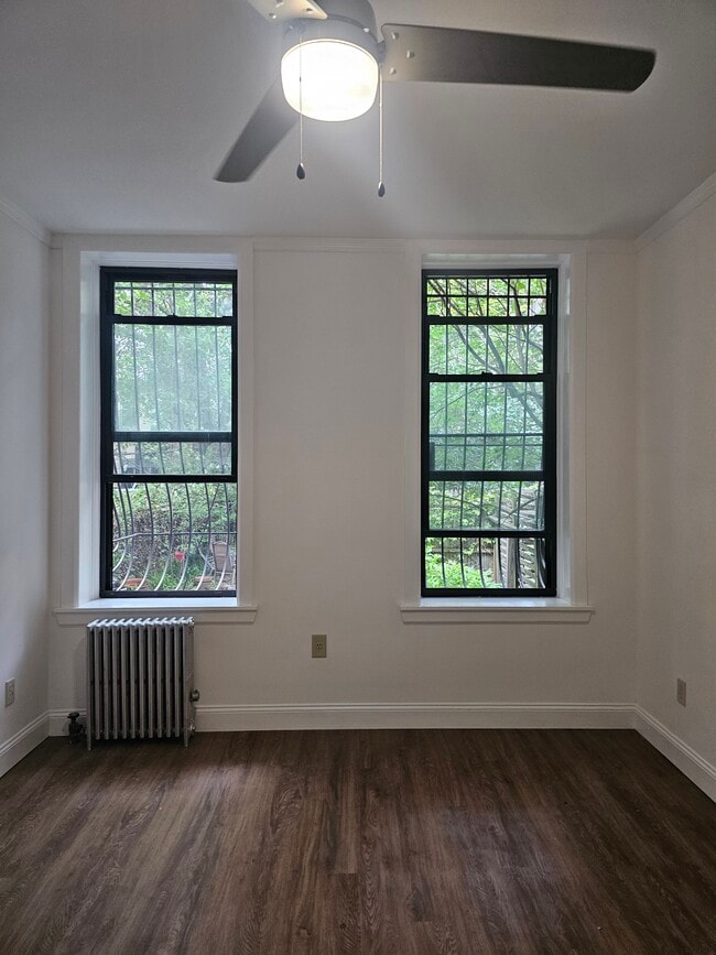 Rear Room - 331 16th St