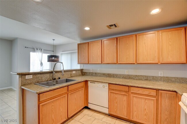 Foto del edificio - 9580 W Reno Ave