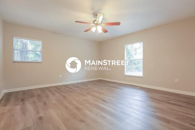 Foto del edificio - 3 Bedroom Pet-Friendly Home in north port,...