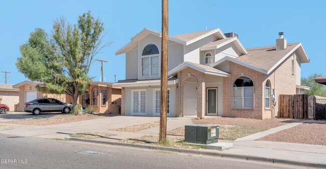 Building Photo - 5917 Chippendale Ave