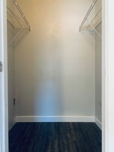 Building Photo - 6525 Deeb St