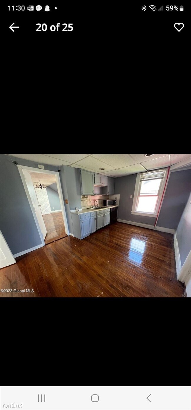 Foto del edificio - 2 br, 1 bath Duplex - 1845 Highland Avenue...