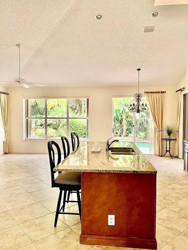 Foto del edificio - 9119 Baybury Ln