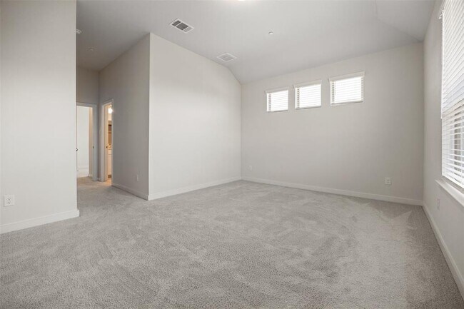Foto del edificio - 2500 Forest Creek Dr