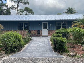 Building Photo - 3208 A Rd