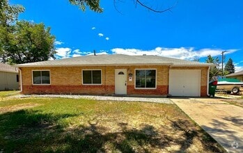 Building Photo - 1043 Tucson St