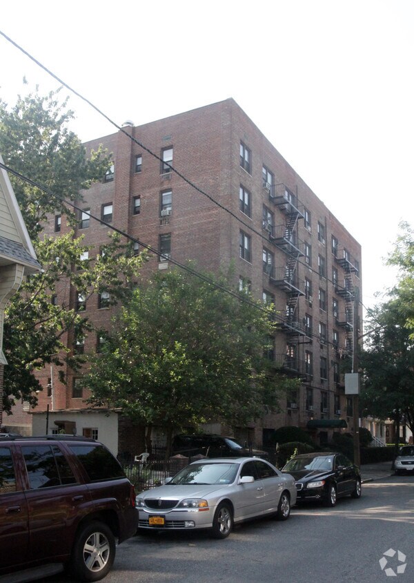 715 E 32nd St, Brooklyn, NY 11210 Apartments in Brooklyn, NY