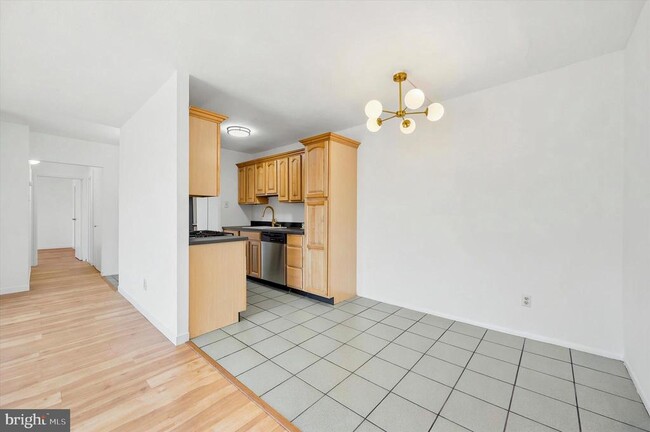 Building Photo - 120 N Bethlehem Pike