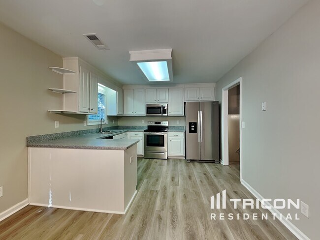 Building Photo - 1626 Amalie Dr