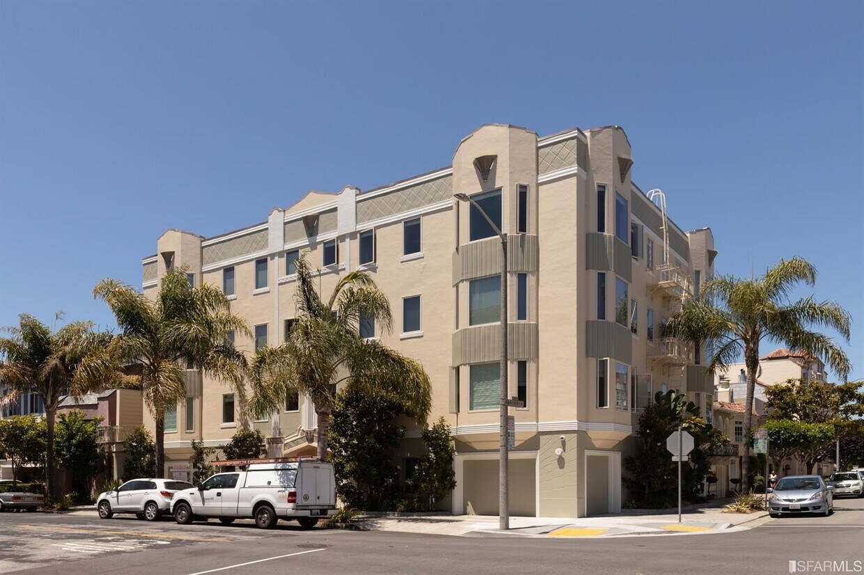 Primary Photo - 2200 Beach St