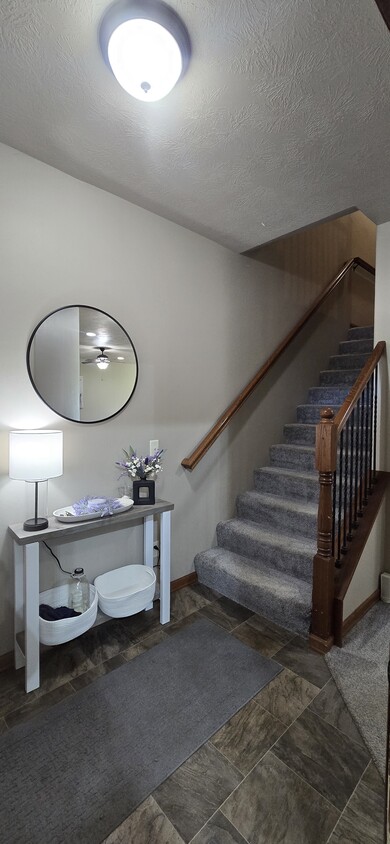 Main Entry - 8413 W 53rd St
