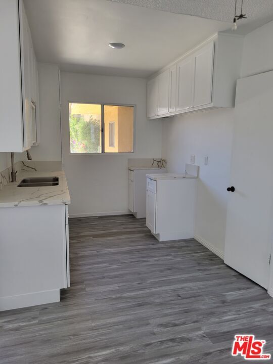 Building Photo - 6018 Hazelhurst Pl