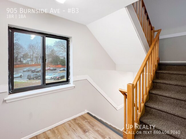 Building Photo - 905 Burnside Ave