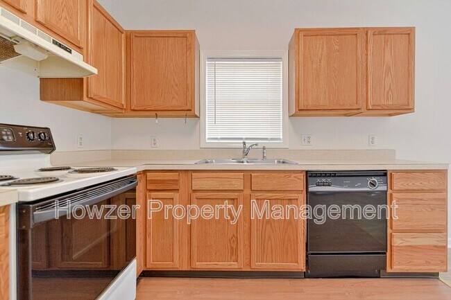 Building Photo - 7 Park Ave