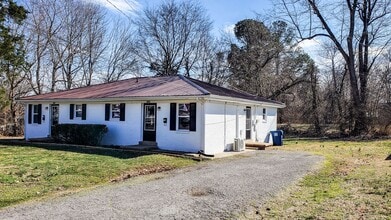 Building Photo - 1705-1707 Dodson St