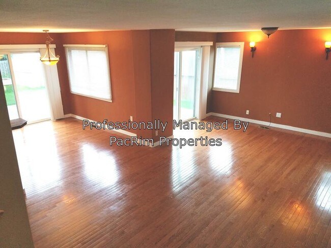 Foto del edificio - 8020 Sabrina St