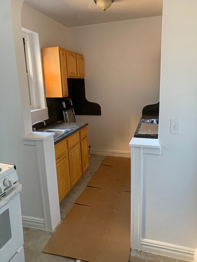 kitchen - 6664 Booth St