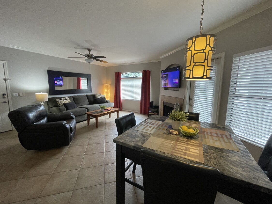 LIVING ROOM - 15095 N Thompson Peak Pky