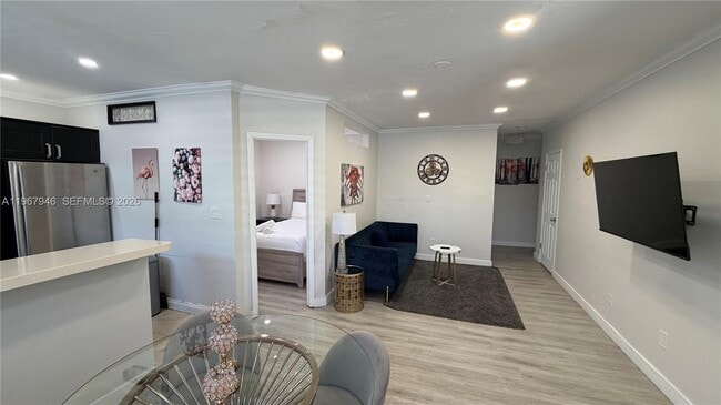 Building Photo - 10004 E Bay Harbor Dr