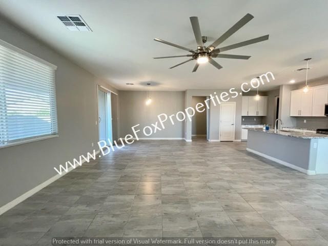Foto del edificio - 8631 N Rome Ct
