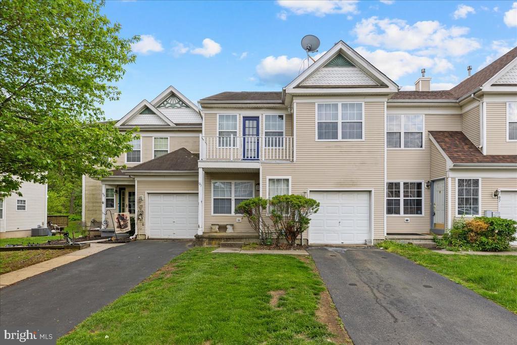 Foto principal - 95 Tattersall Dr