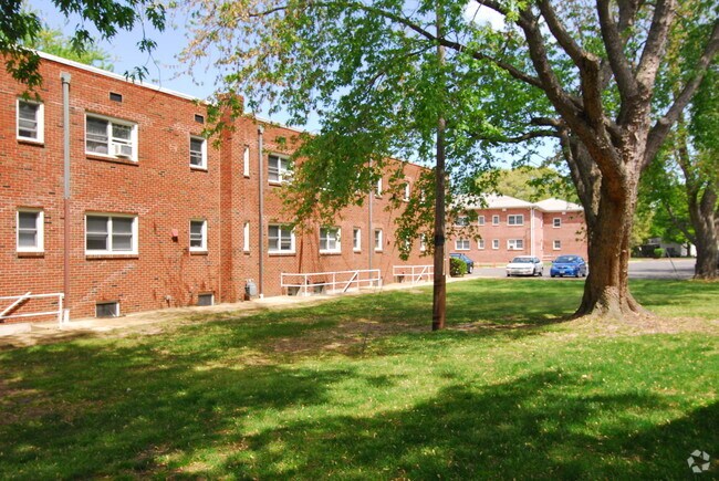 Building Photo - 1419 Buckner St