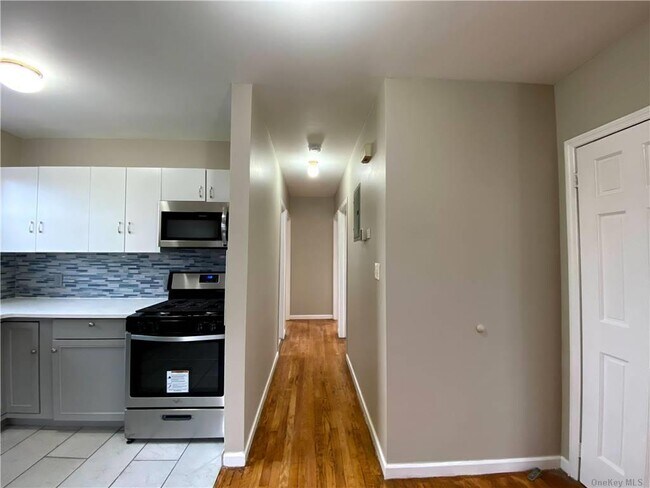Building Photo - 250-20 Hook Creek Blvd