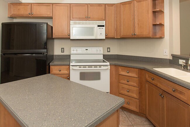 Building Photo - 274 Tecumseh Ln