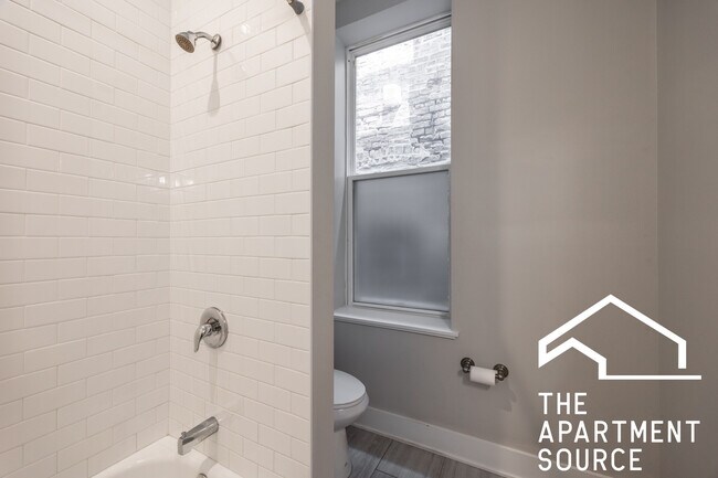 Foto del edificio - 1823 W 17th St