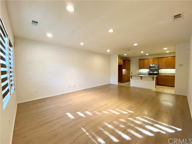 Building Photo - 3541 La Fiesta Dr