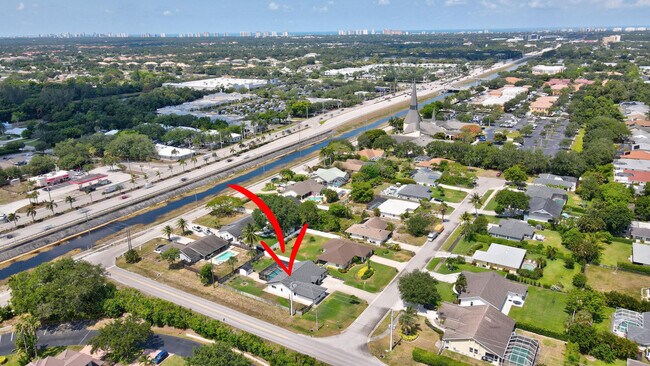 Foto del edificio - 98 Chardon Pl