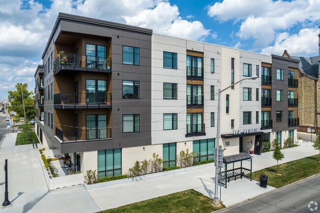 Interior Photo - The Frisbie