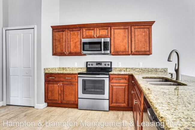 Building Photo - 4 br, 2 bath House - 2 MIRAMAR WAY