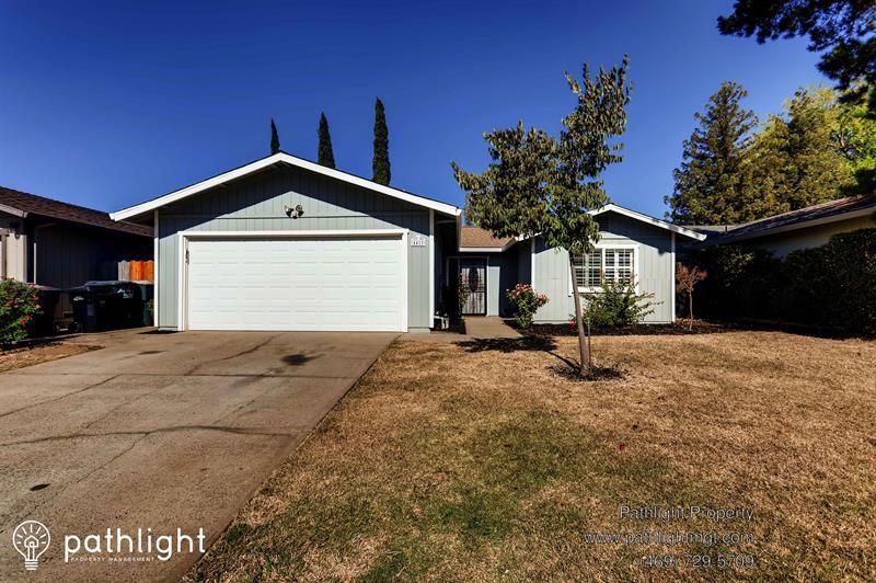 Primary Photo - 4417 Tallyho Drive