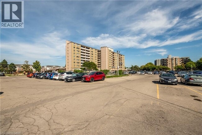 Building Photo - 15 Nicklaus Dr