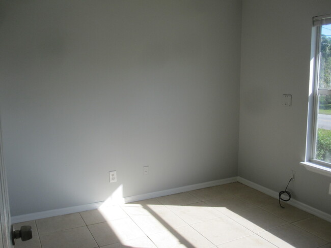 Foto del edificio - Single Family Home~3 Beds~2Bath~Pet Friendly