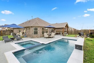 Building Photo - 3037 Broadhaven Dr