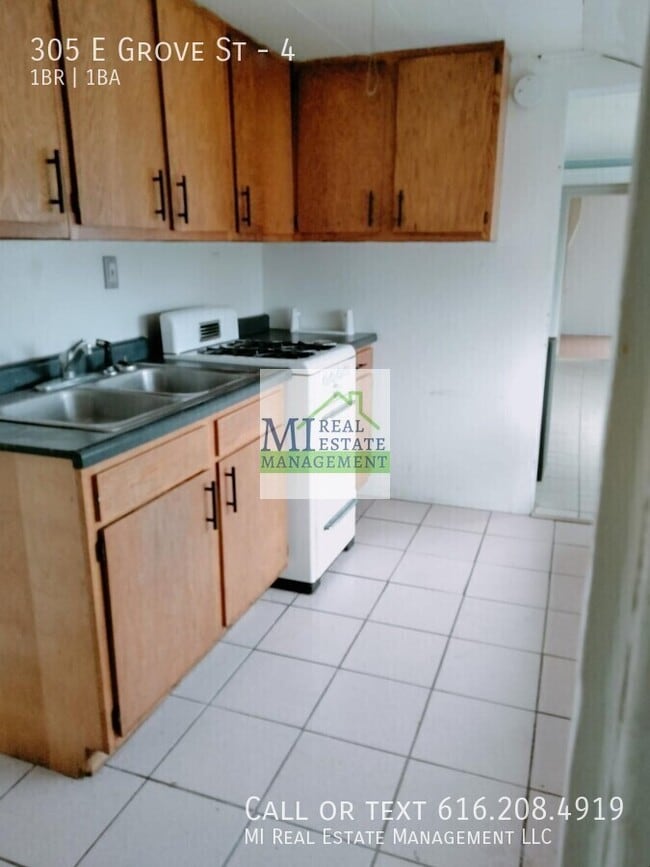 Foto del edificio - 305 E Grove St