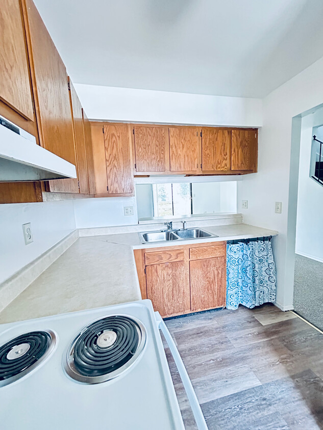 First Floor Kitchen - 950 Edgar Dr