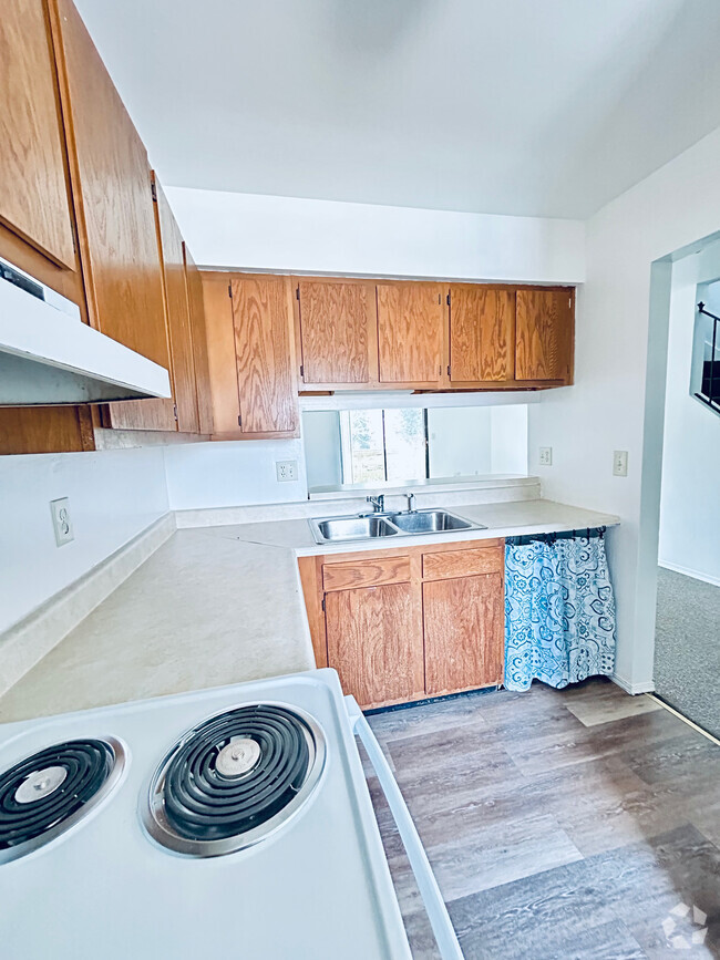 First Floor Kitchen - 950 Edgar Dr