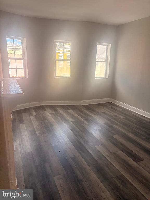 Foto del edificio - 2311 E Lafayette Ave